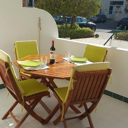 Charming Beachside Apartment- The Perfect Getaway! Albufeira Zewnętrze zdjęcie