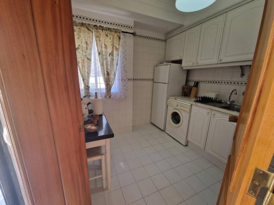 Charming Beachside Apartment- The Perfect Getaway! Albufeira Zewnętrze zdjęcie
